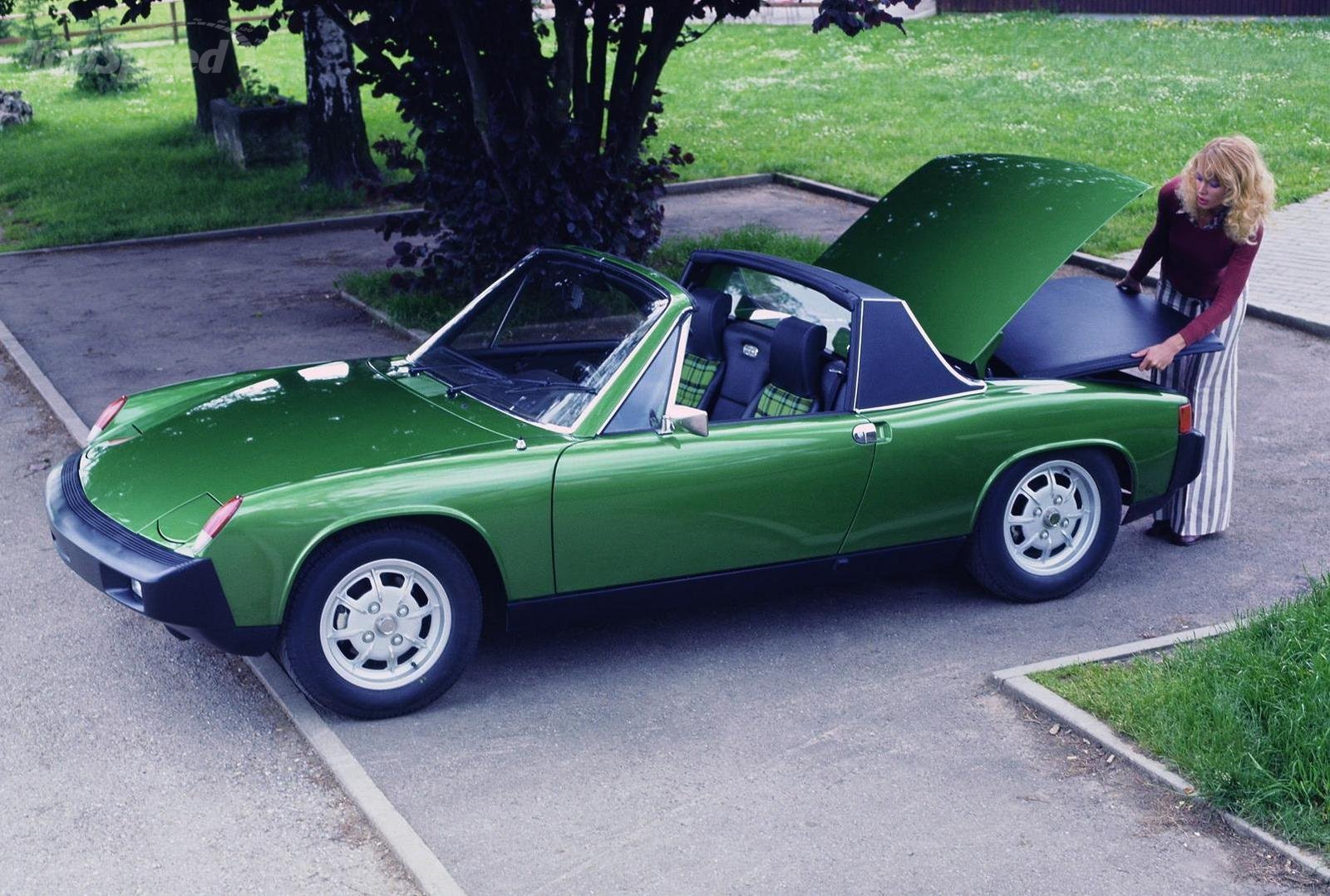 A 1970s Porsche 914